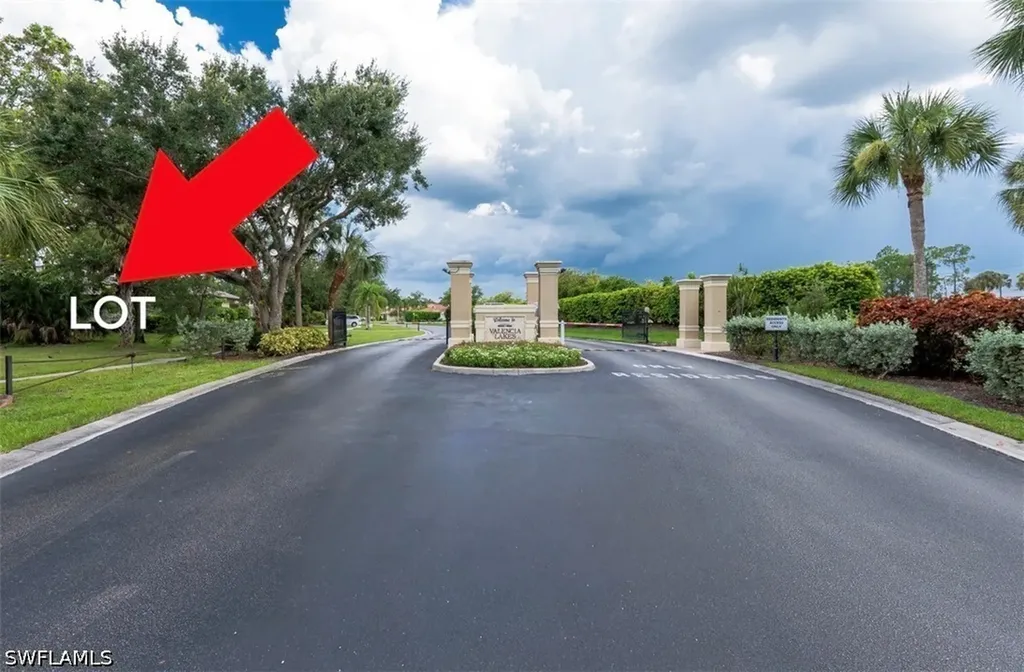 2990 Orange Grove Trail Naples FL 34120
