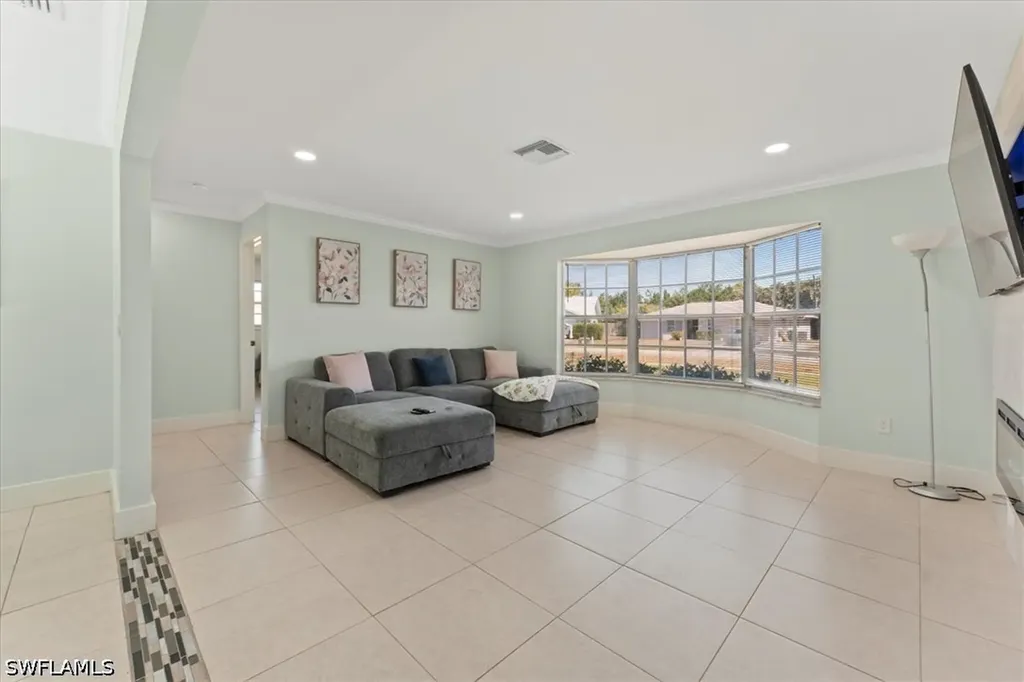 2250 Poinciana Street Naples FL 34105