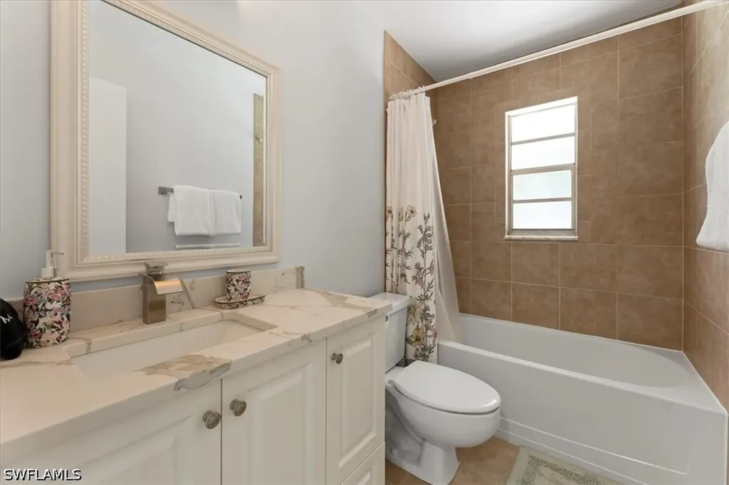 2250 Poinciana Street Naples FL 34105