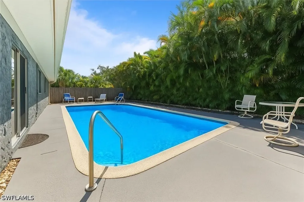 2250 Poinciana Street Naples FL 34105