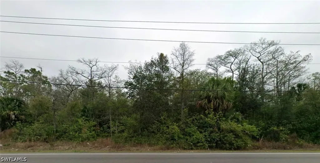 2570 Everglades Boulevard N Naples FL 34120