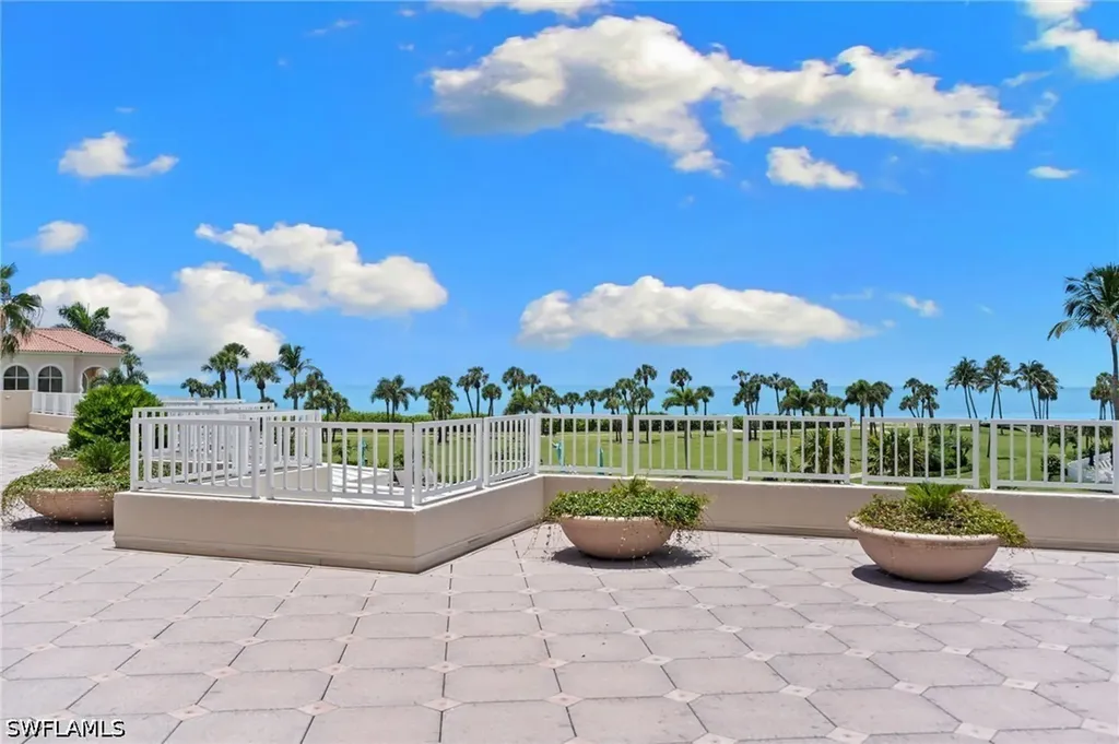 3971 Gulf Shore Boulevard N Naples FL 34103