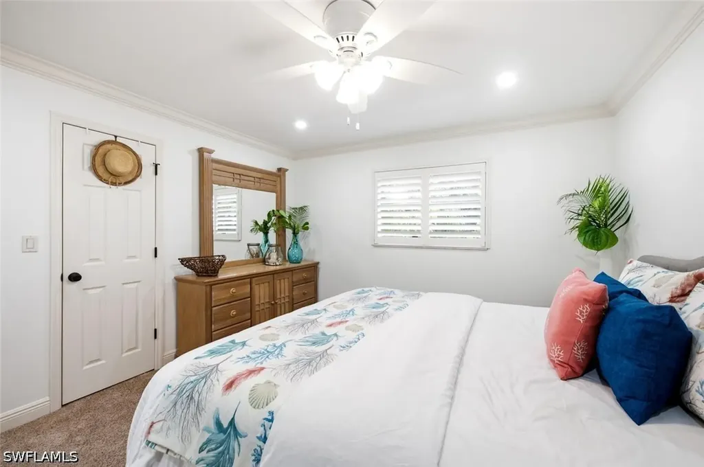 1549 Sandpiper Street Naples FL 34102