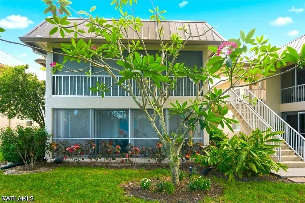 1549 Sandpiper Street Naples FL 34102