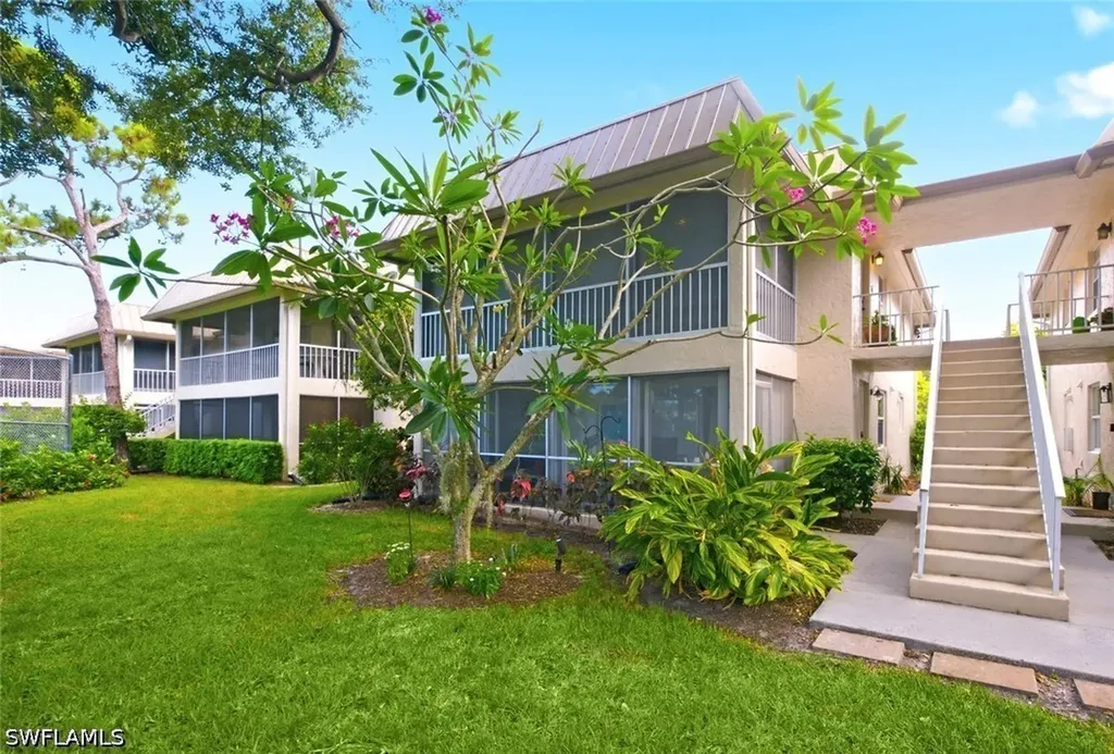 1549 Sandpiper Street Naples FL 34102