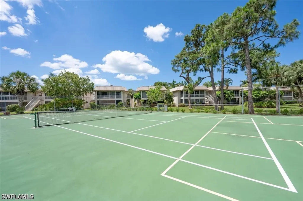 1549 Sandpiper Street Naples FL 34102