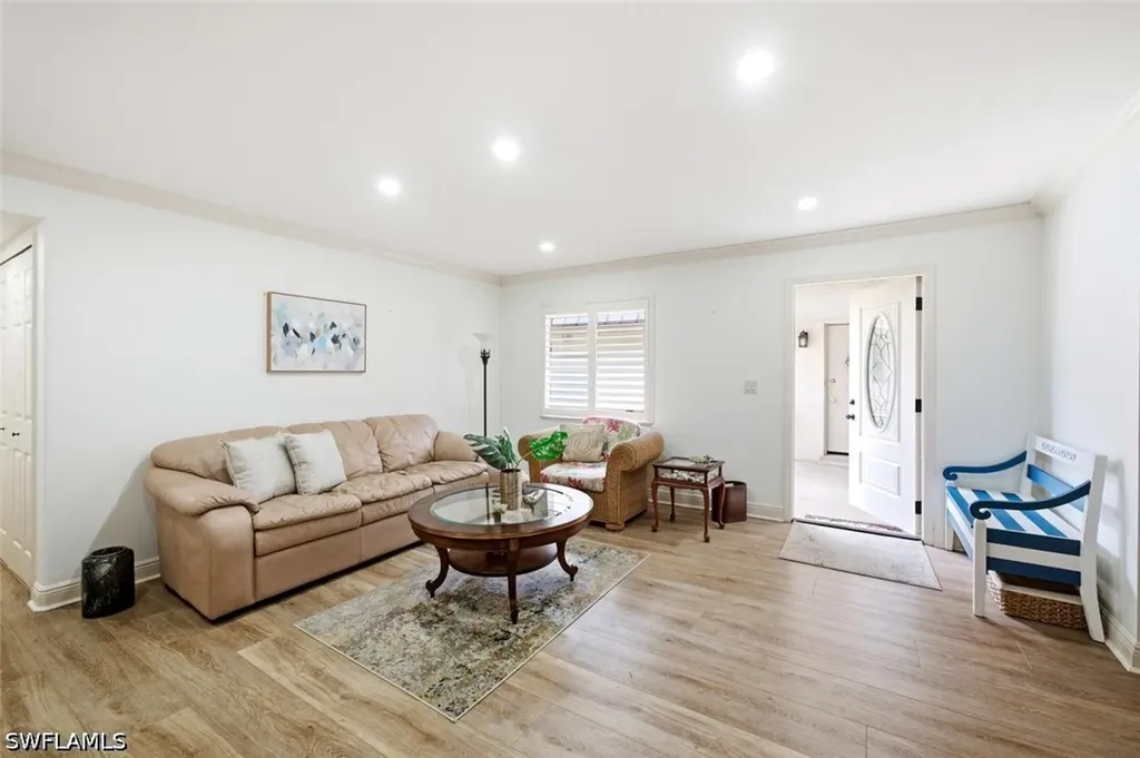 1549 Sandpiper Street Naples FL 34102