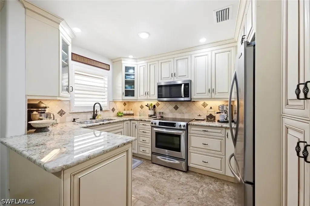 1549 Sandpiper Street Naples FL 34102