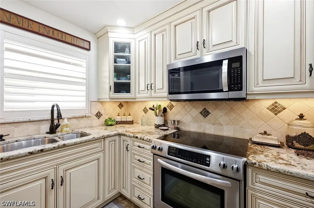 1549 Sandpiper Street Naples FL 34102