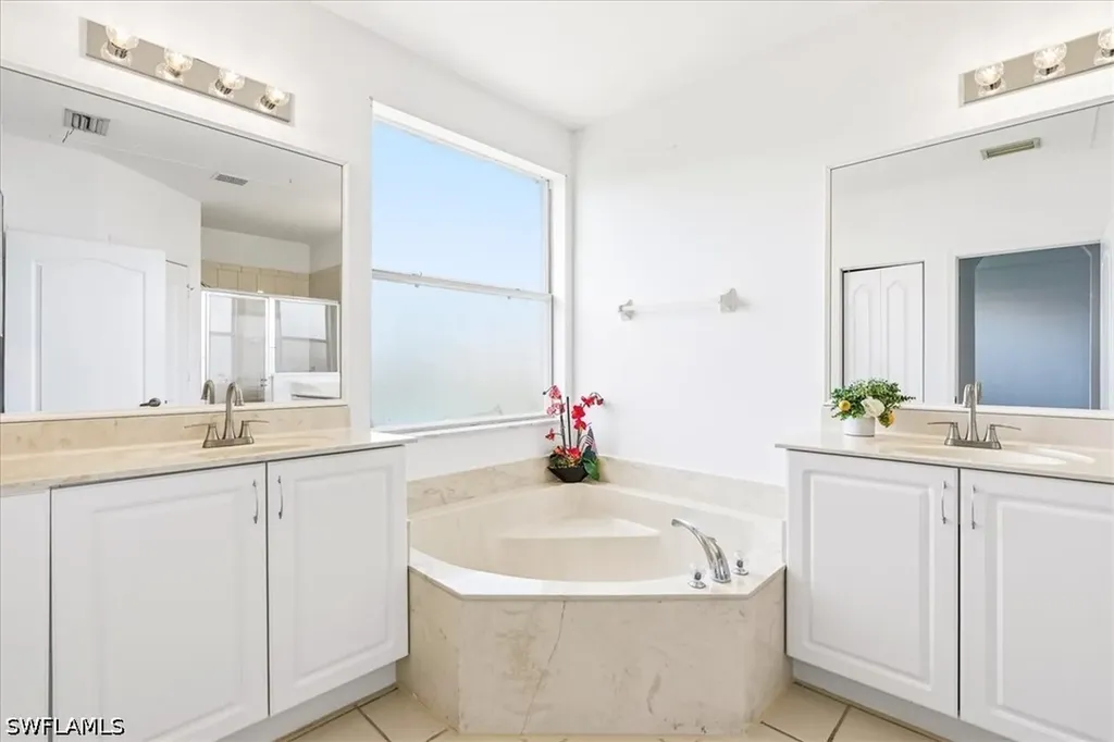 7070 Venice Way Naples FL 34119