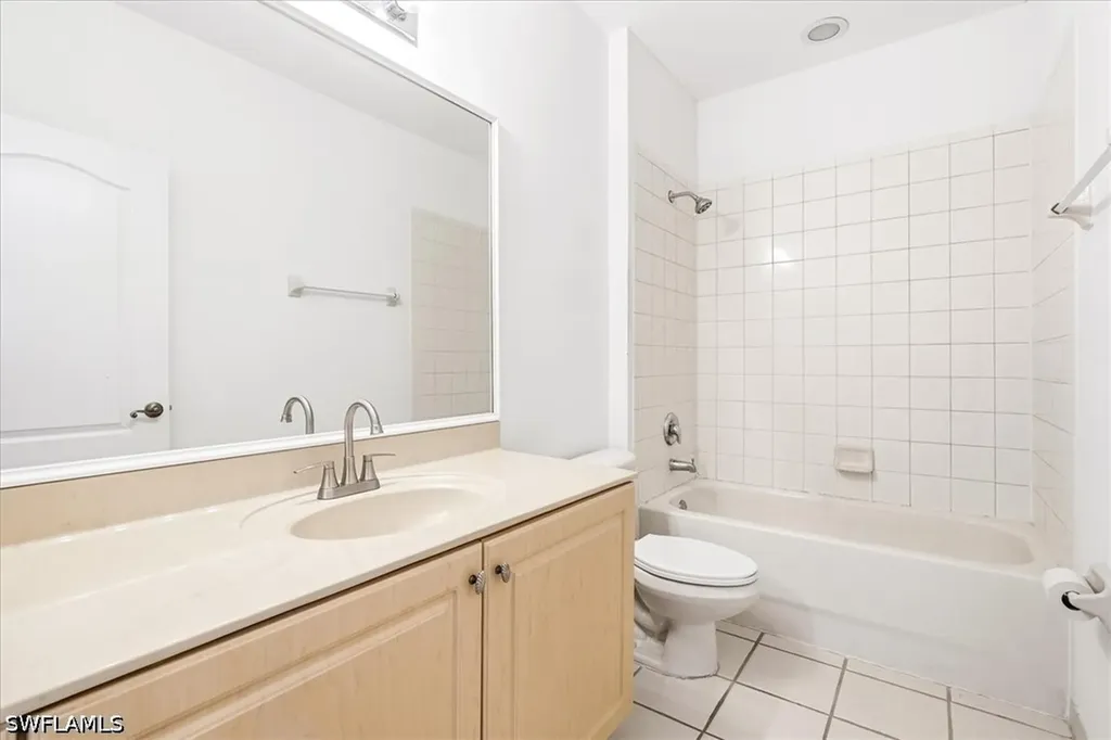 7070 Venice Way Naples FL 34119