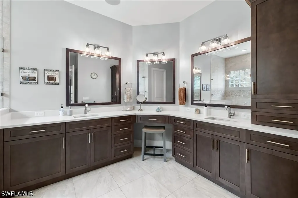 14726 Reserve Lane Naples FL 34109