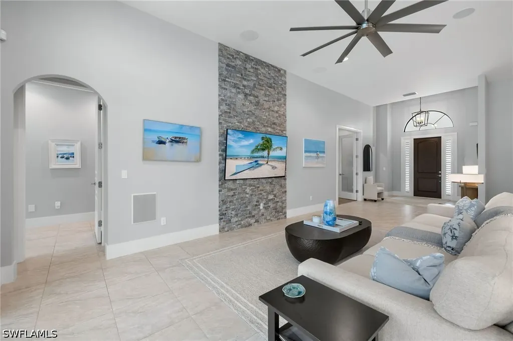 14726 Reserve Lane Naples FL 34109
