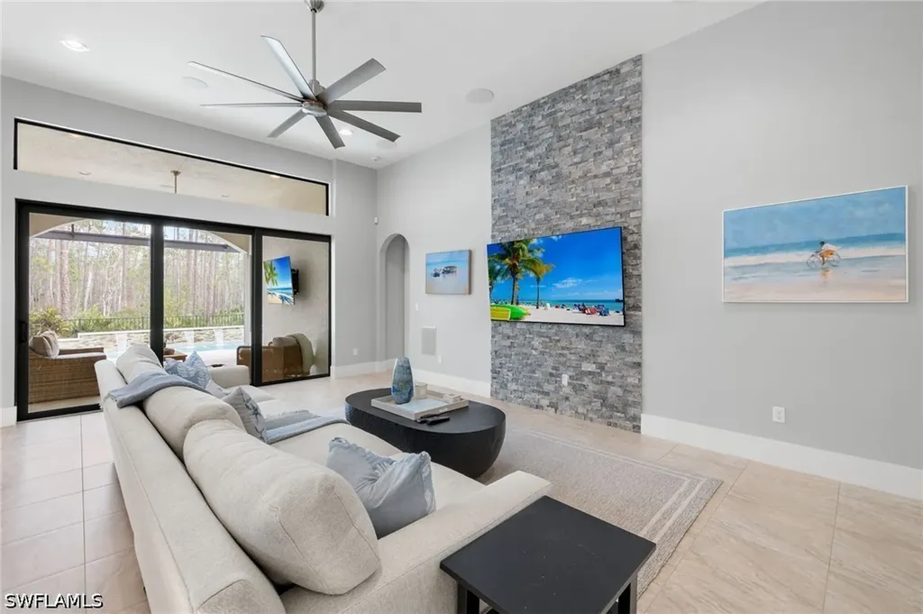 14726 Reserve Lane Naples FL 34109
