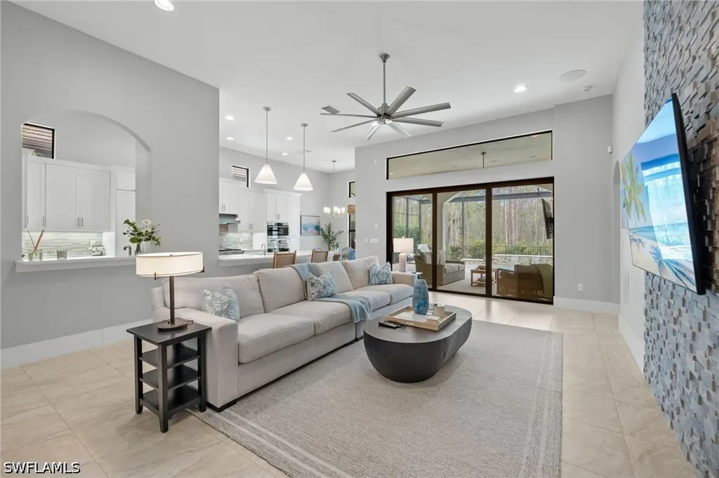 14726 Reserve Lane Naples FL 34109