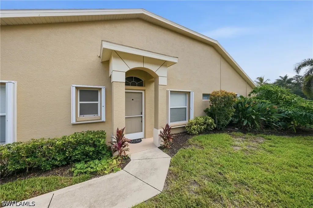 8018 Tauren Court Naples FL 34119