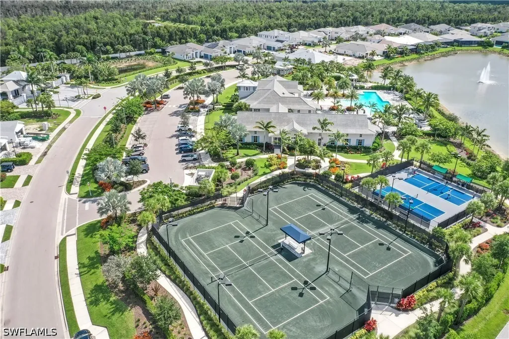 8980 Mustique Lane Naples FL 34114