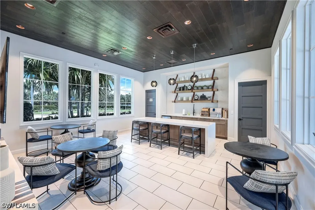 8980 Mustique Lane Naples FL 34114