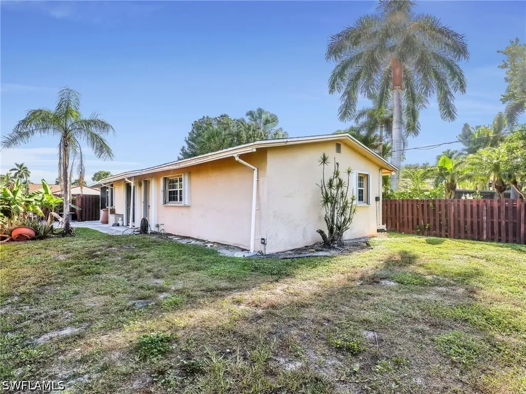 800 102nd Avenue N Naples FL 34108