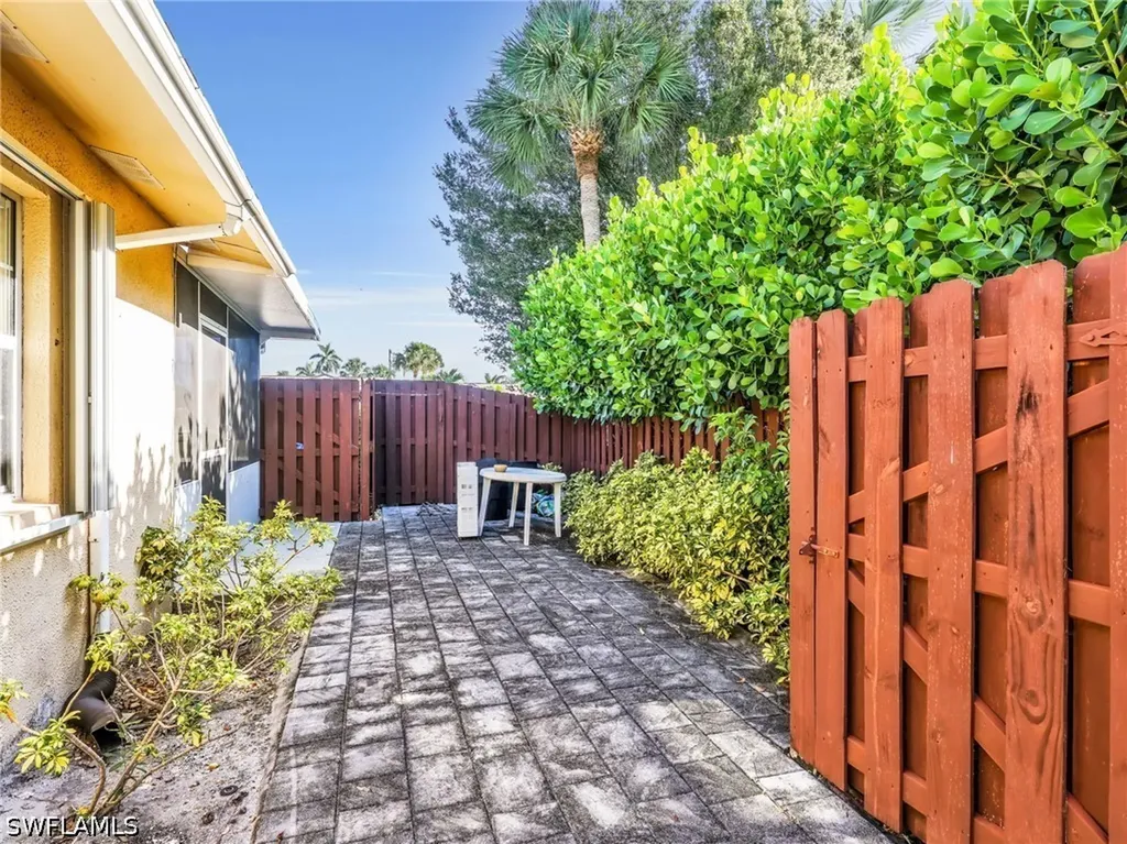 800 102nd Avenue N Naples FL 34108