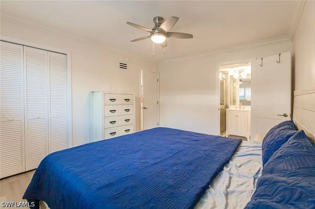 527 Broad Avenue S Naples FL 34102