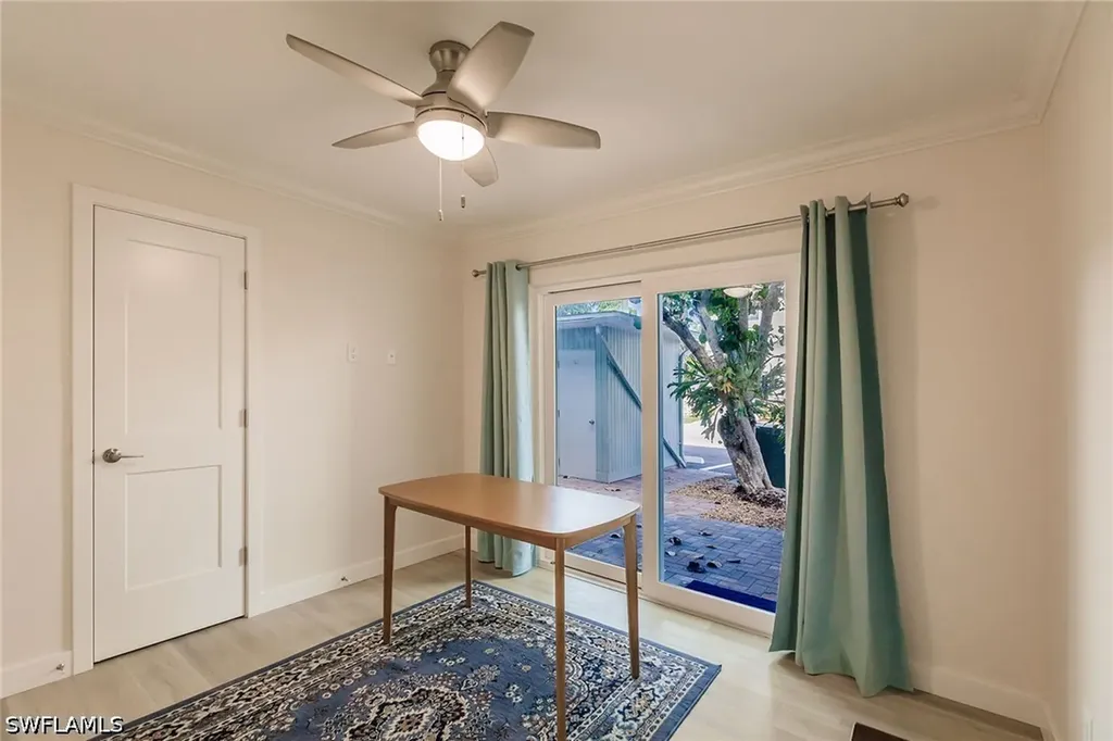 527 Broad Avenue S Naples FL 34102