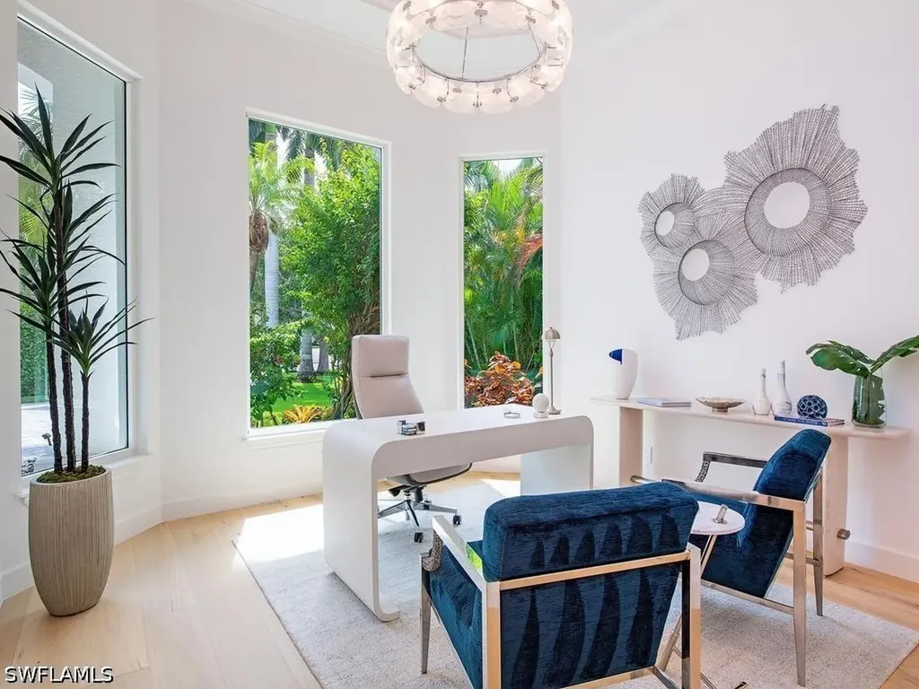2363 Crayton Road Naples FL 34103