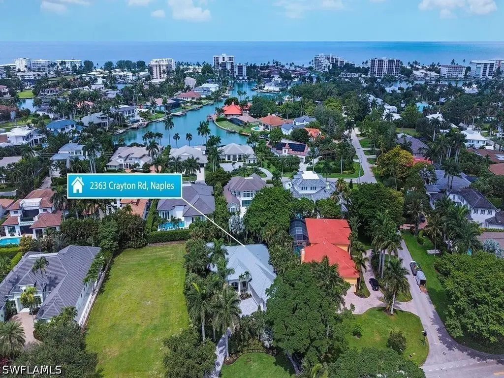 2363 Crayton Road Naples FL 34103