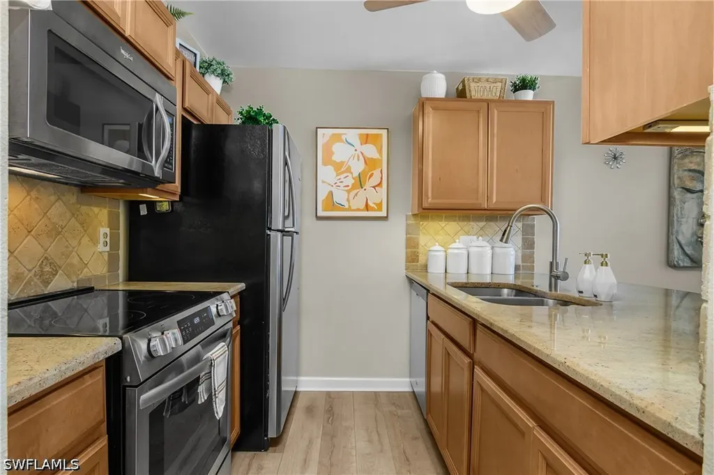 5266 Cedarbend Drive Fort Myers FL 33919