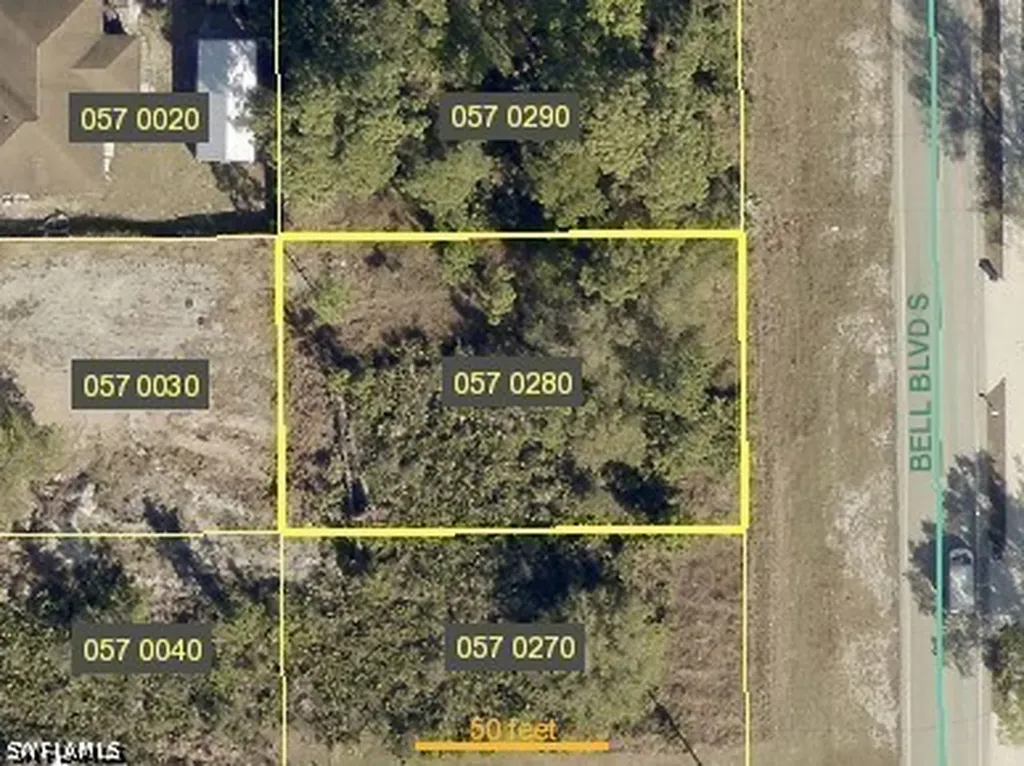 414-416 Bell Boulevard S Lehigh Acres FL 33974