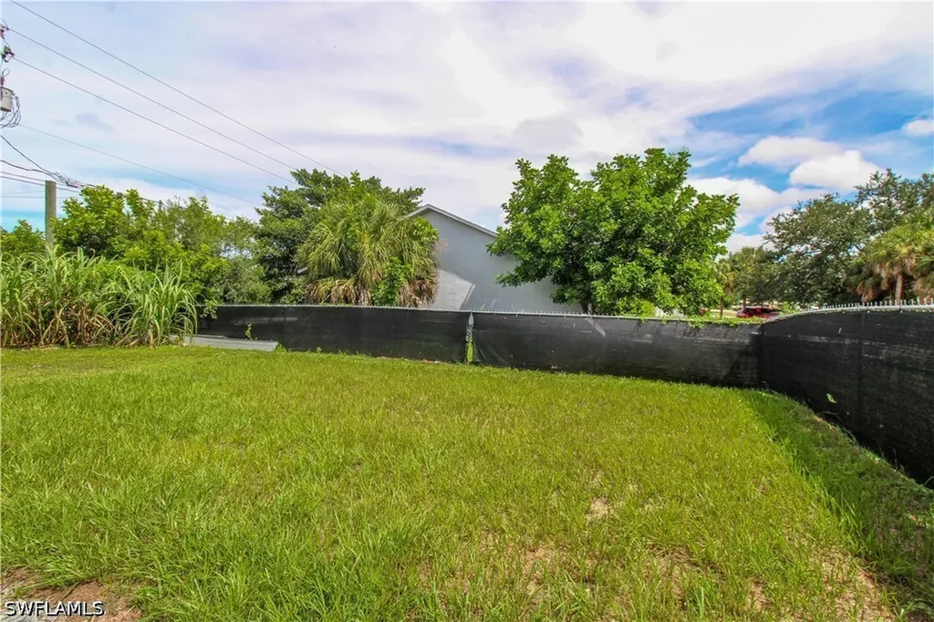 2861 Tropicana Boulevard Naples FL 34116