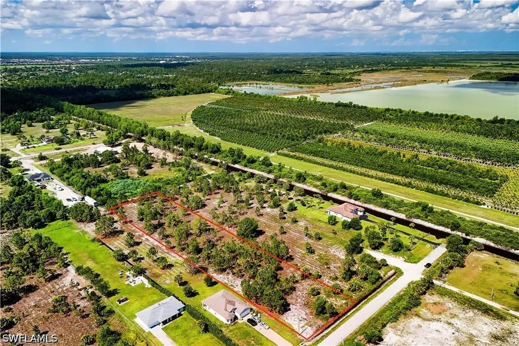 2306 56th Avenue NE Naples FL 34120