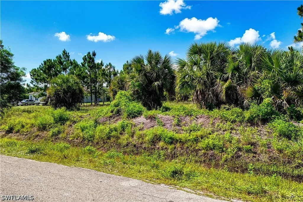2306 56th Avenue NE Naples FL 34120