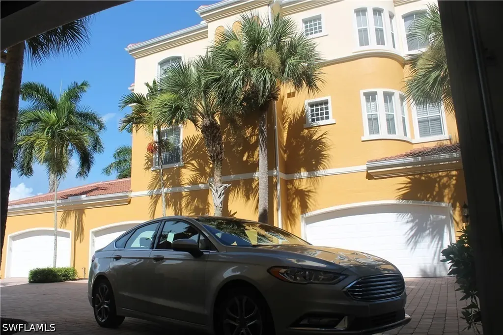 1446 Borghese Lane Naples FL 34114
