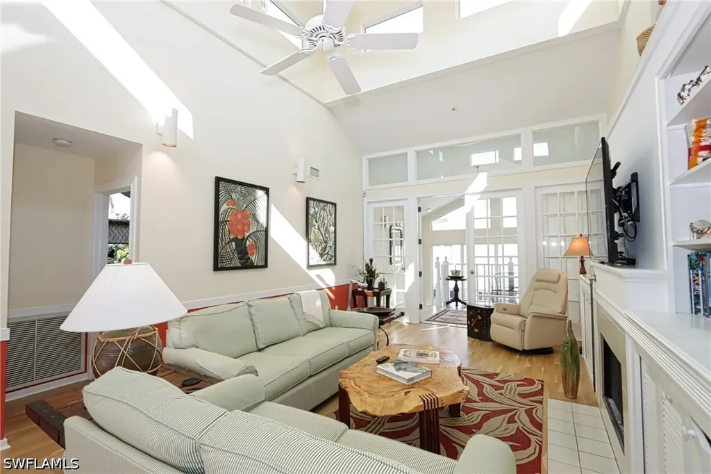 640 2nd Street S Naples FL 34102