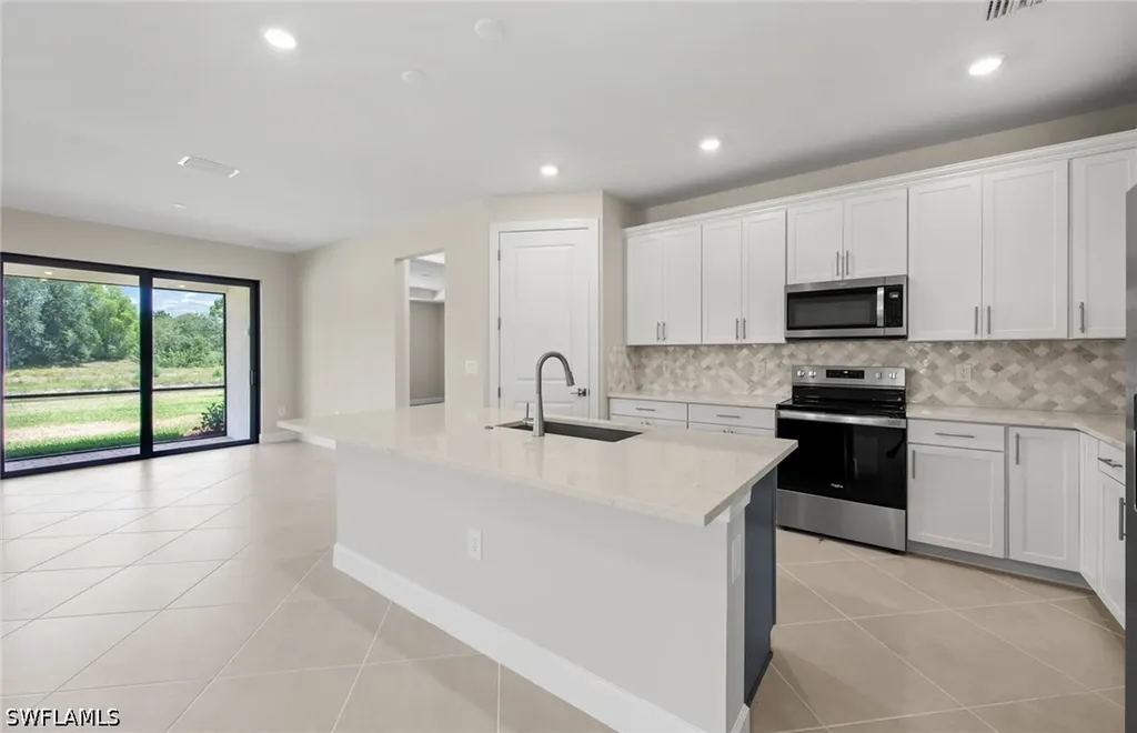 16621 Ash Grove Lane Alva FL 33920