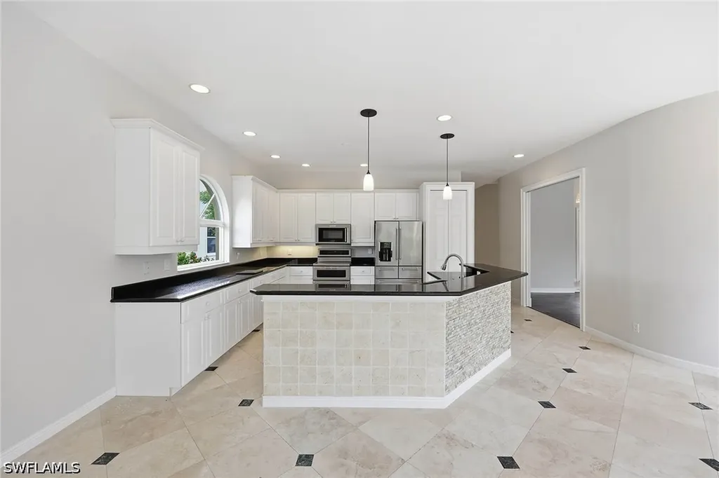 25820 Creekbend Drive Bonita Springs FL 34135
