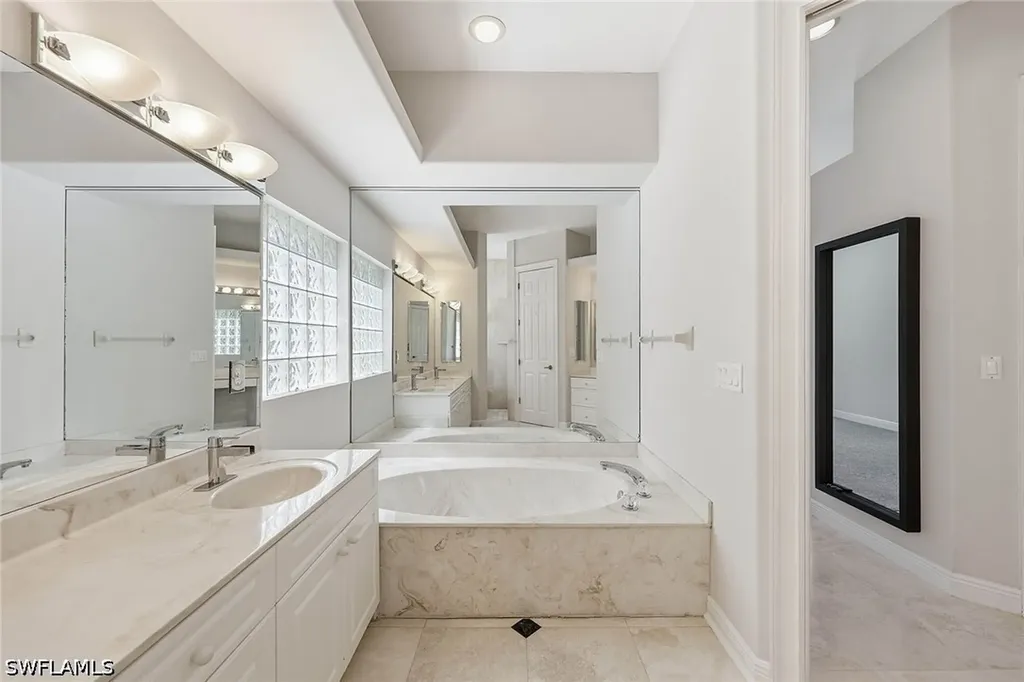 25820 Creekbend Drive Bonita Springs FL 34135