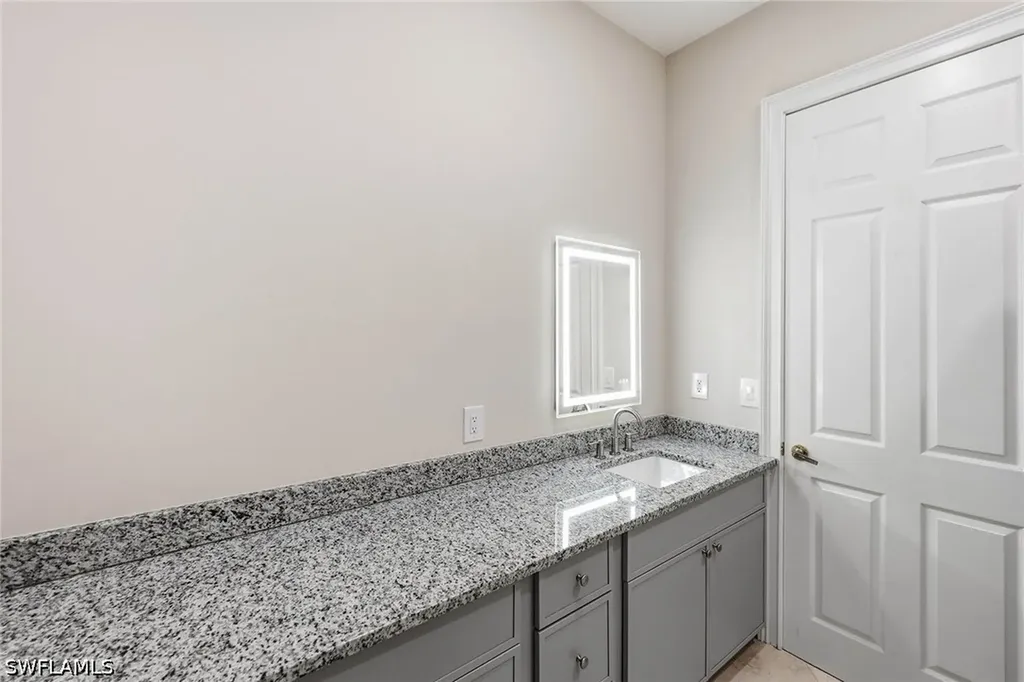 25820 Creekbend Drive Bonita Springs FL 34135