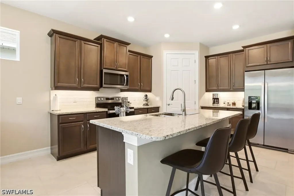 844 Heather Lake Avenue Cape Coral FL 33993