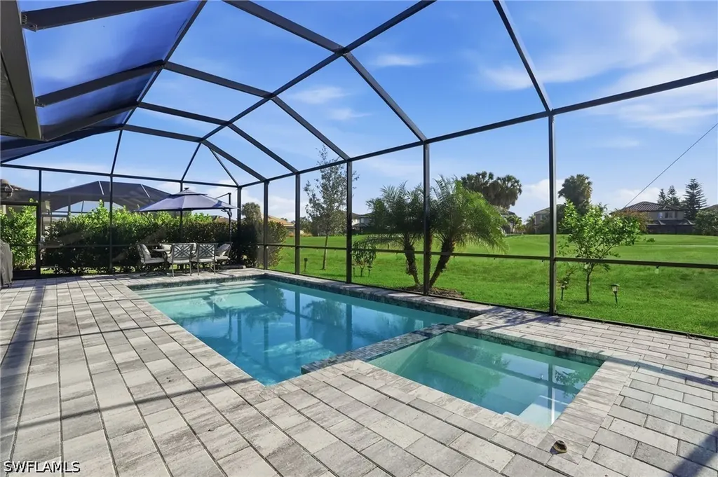 1384 Birdie Drive Naples FL 34120