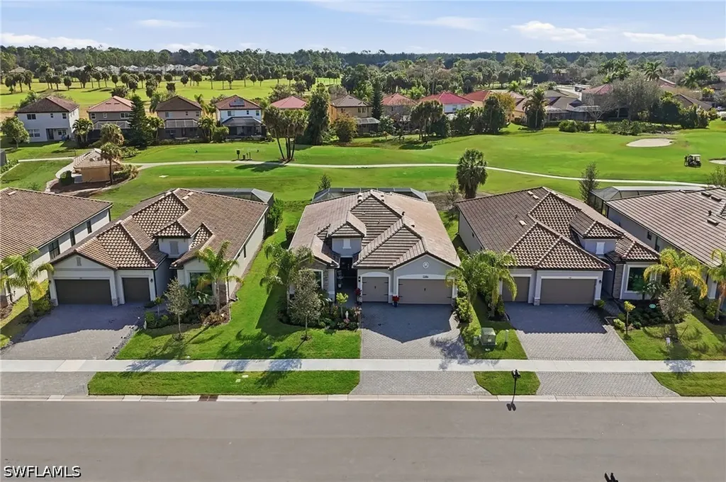 1384 Birdie Drive Naples FL 34120