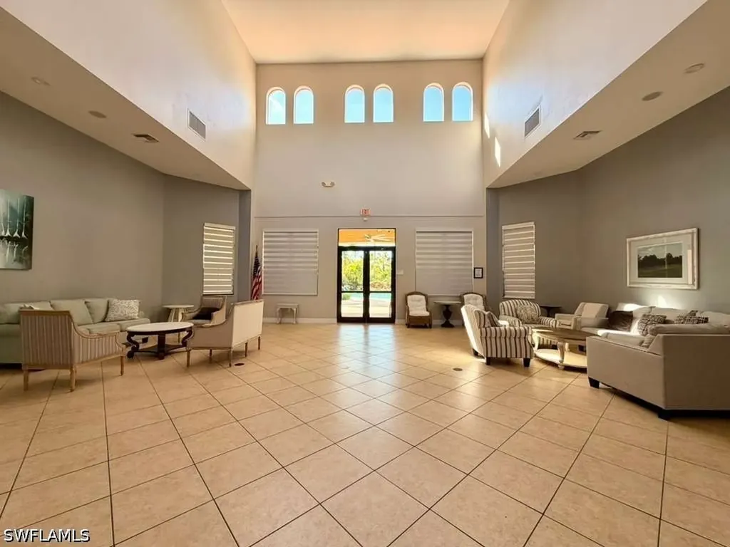 1384 Birdie Drive Naples FL 34120