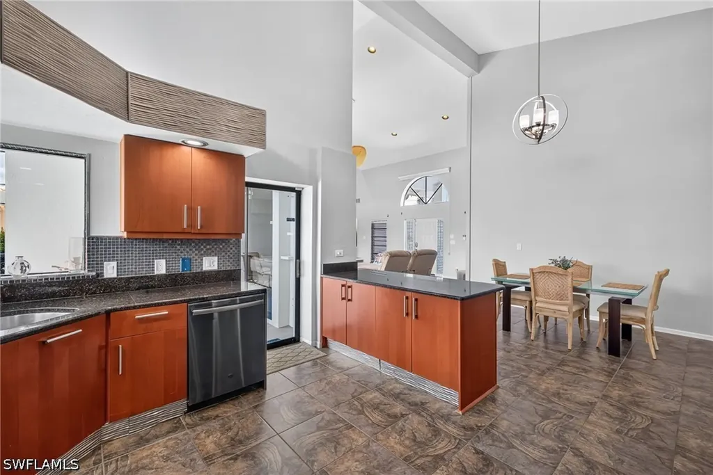 1124 Whiteheart Court Marco Island FL 34145