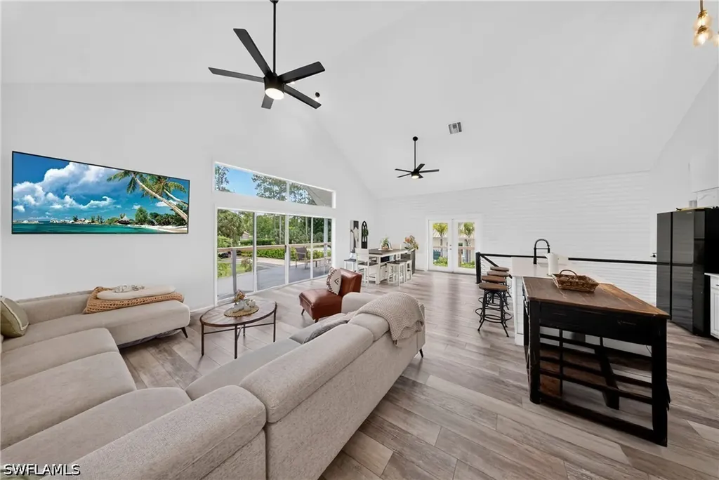5191 Coral Wood Drive Naples FL 34119