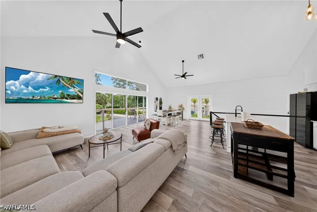 5191 Coral Wood Drive Naples FL 34119