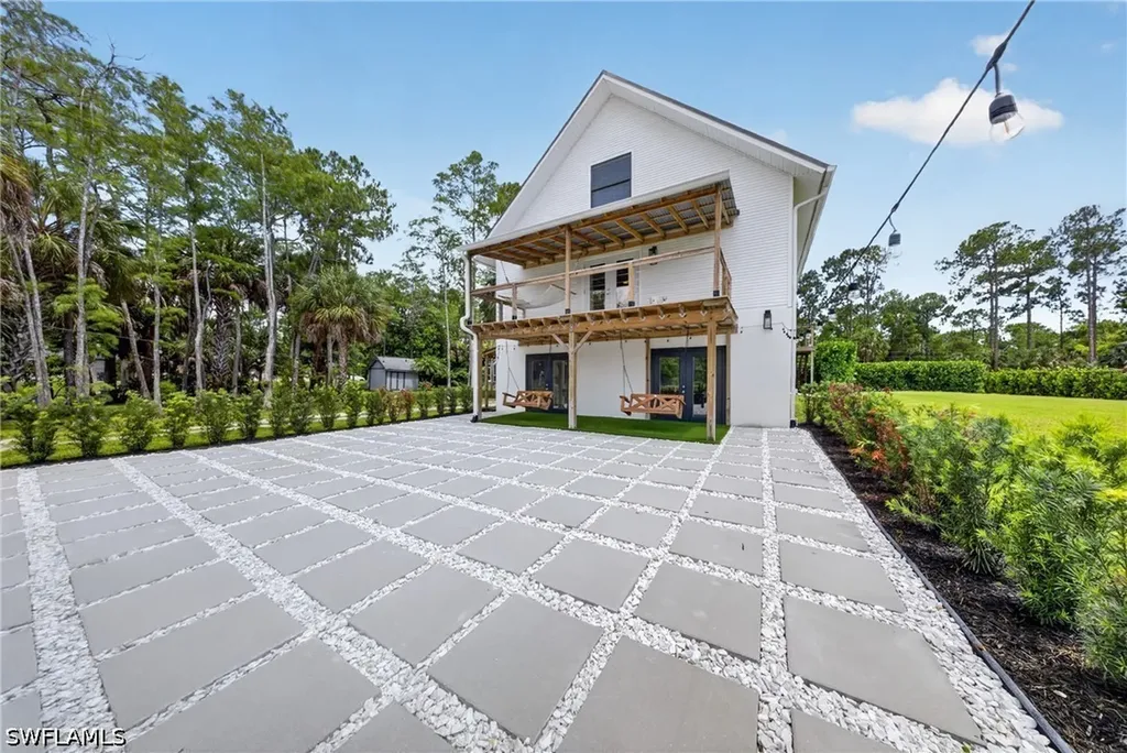 5191 Coral Wood Drive Naples FL 34119