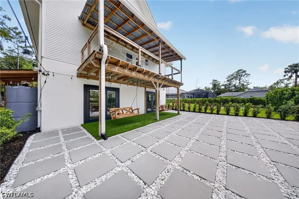 5191 Coral Wood Drive Naples FL 34119