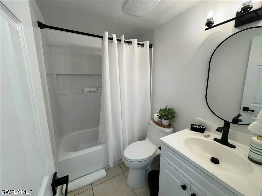 801 River Point Drive Naples FL 34102