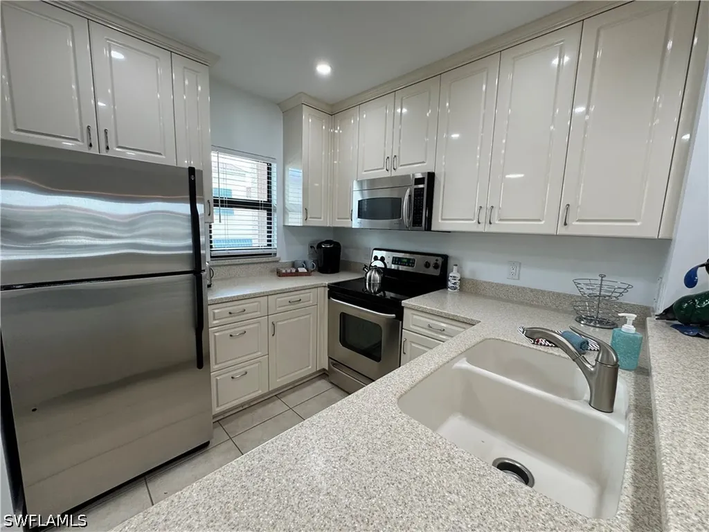 801 River Point Drive Naples FL 34102